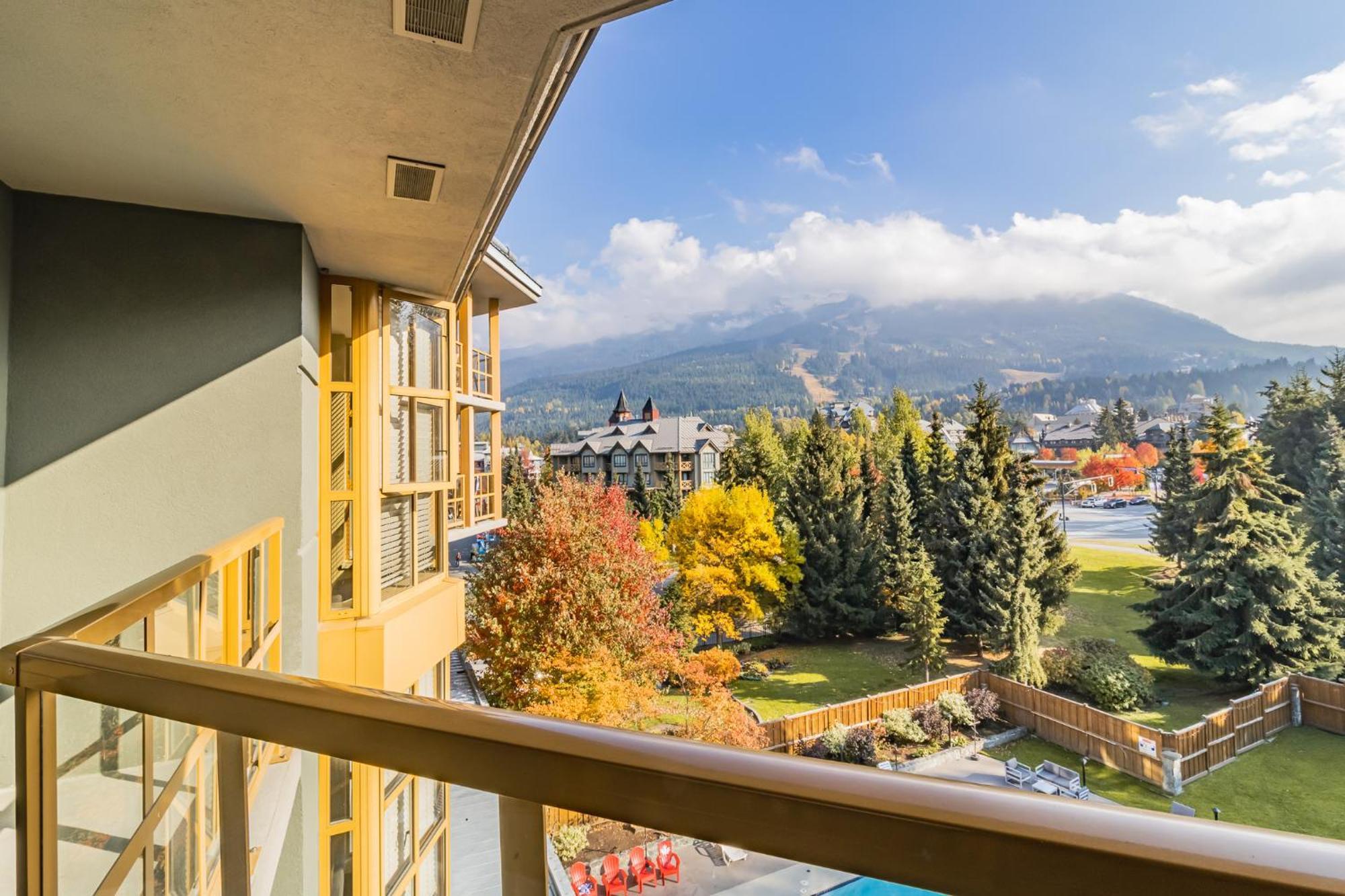 Cascade Lodge By Elevate Vacations Уистлер Экстерьер фото