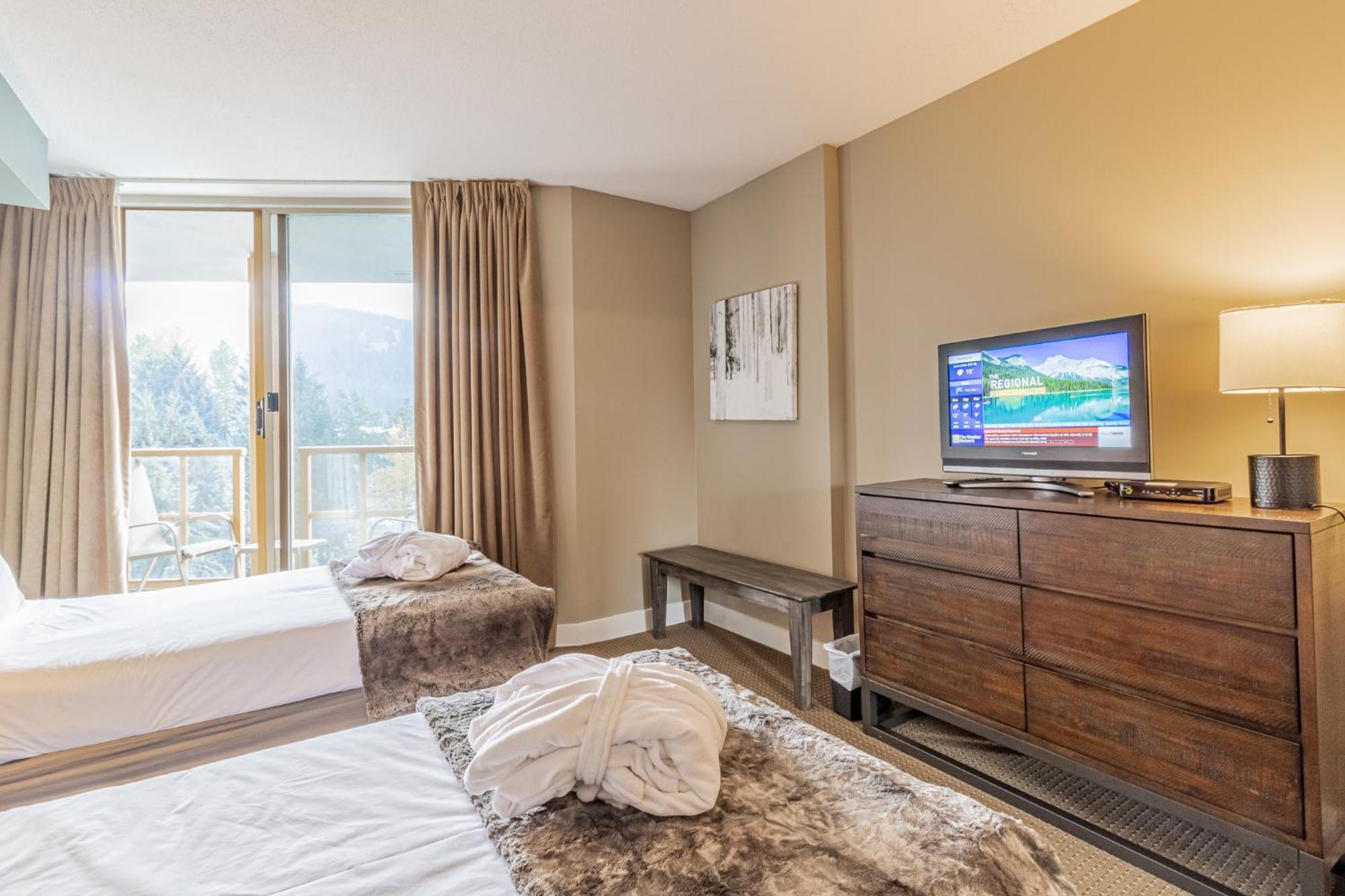 Cascade Lodge By Elevate Vacations Уистлер Экстерьер фото