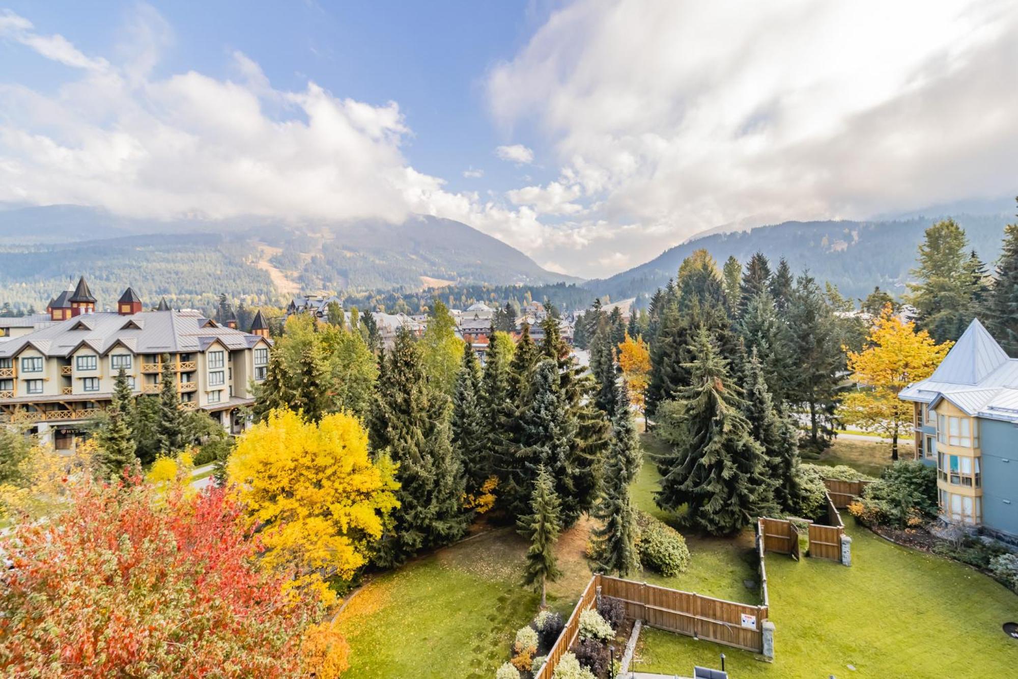 Cascade Lodge By Elevate Vacations Уистлер Экстерьер фото